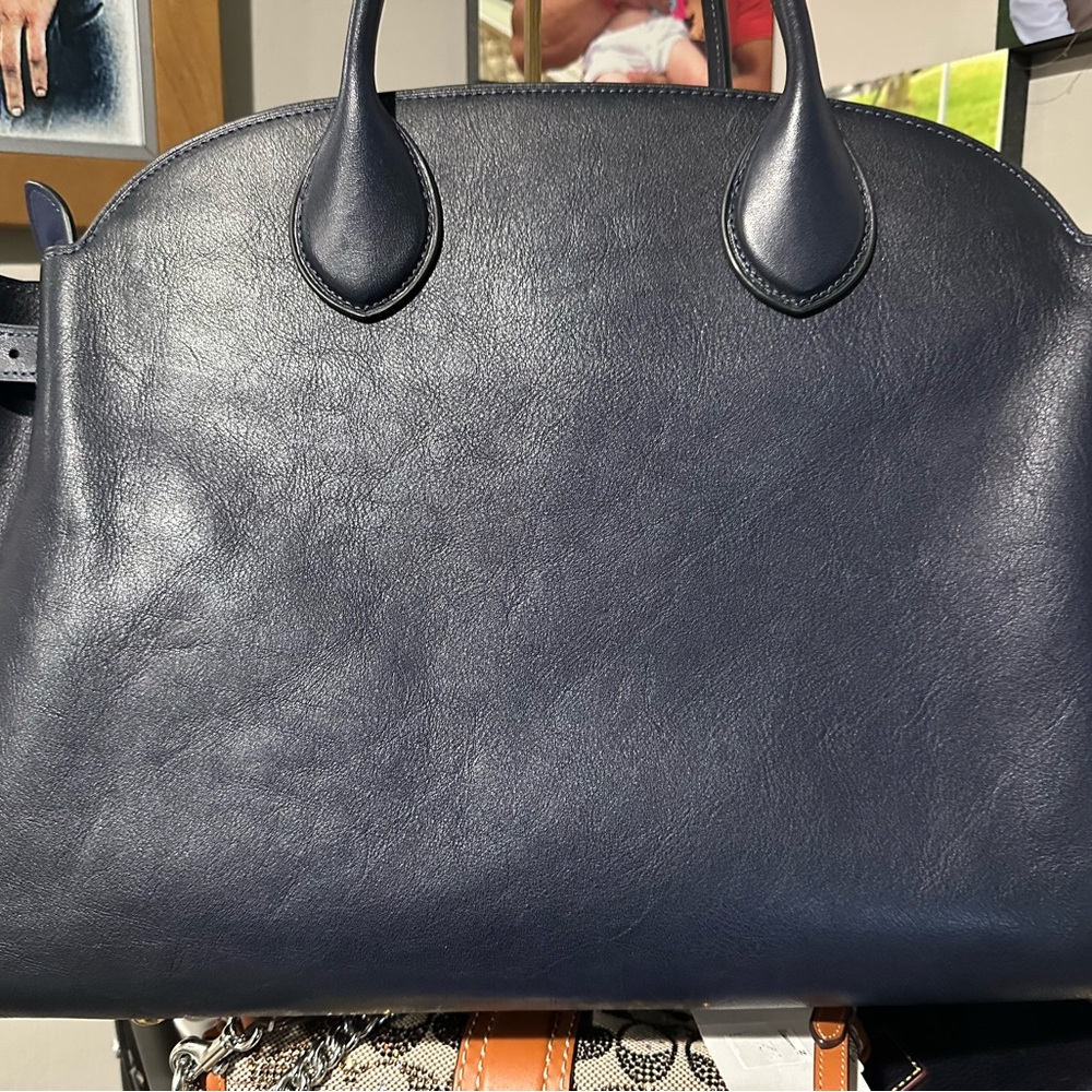 Coach Empire 40 in Navy - Picture 2 of 13